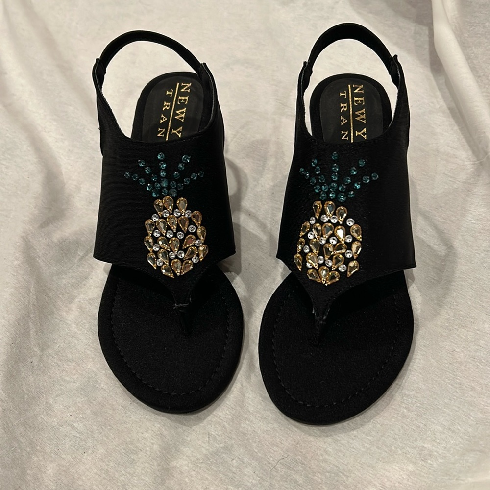 Pineapple embellishment wedge heel size 7
